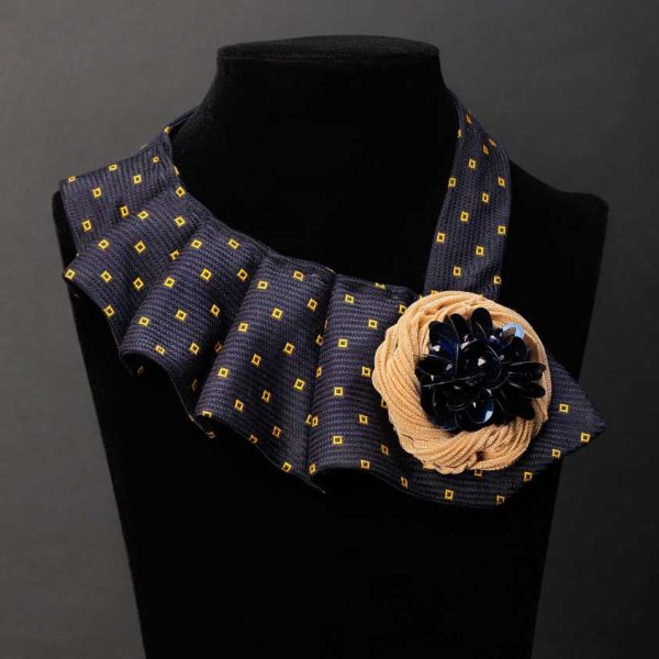 Collana blu #18