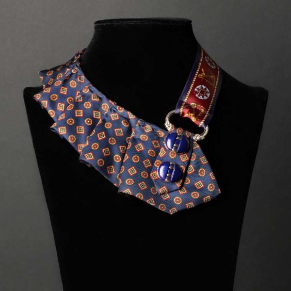Collana blu #24