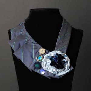 Collana blu #28